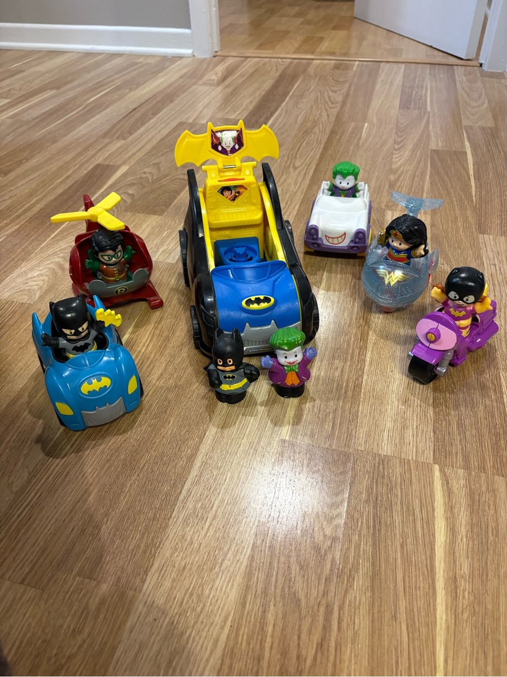 Fisher-Price little people Batman Batmobile Playset with DC Character Figures